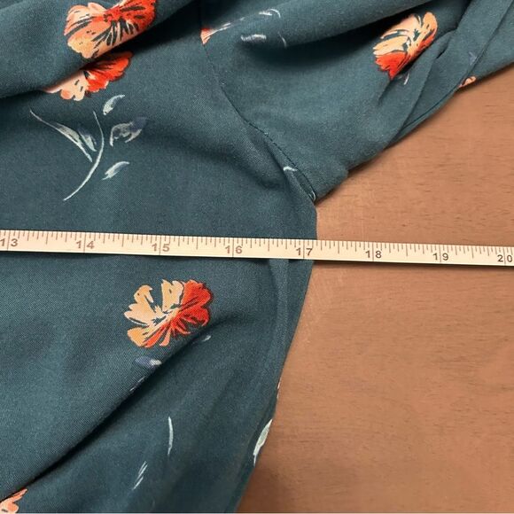 Aeropostale Long Sleeve Floral Wrap-Front Romper Size Small - Picture 9 of 16